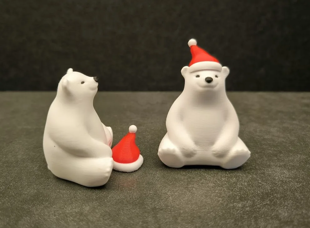 3D printed Polar Bear with Santa Hat, photo 3