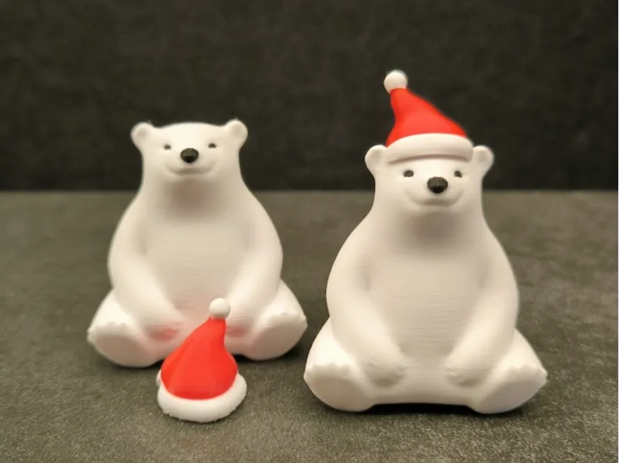3D printed Polar Bear with Santa Hat, photo 4