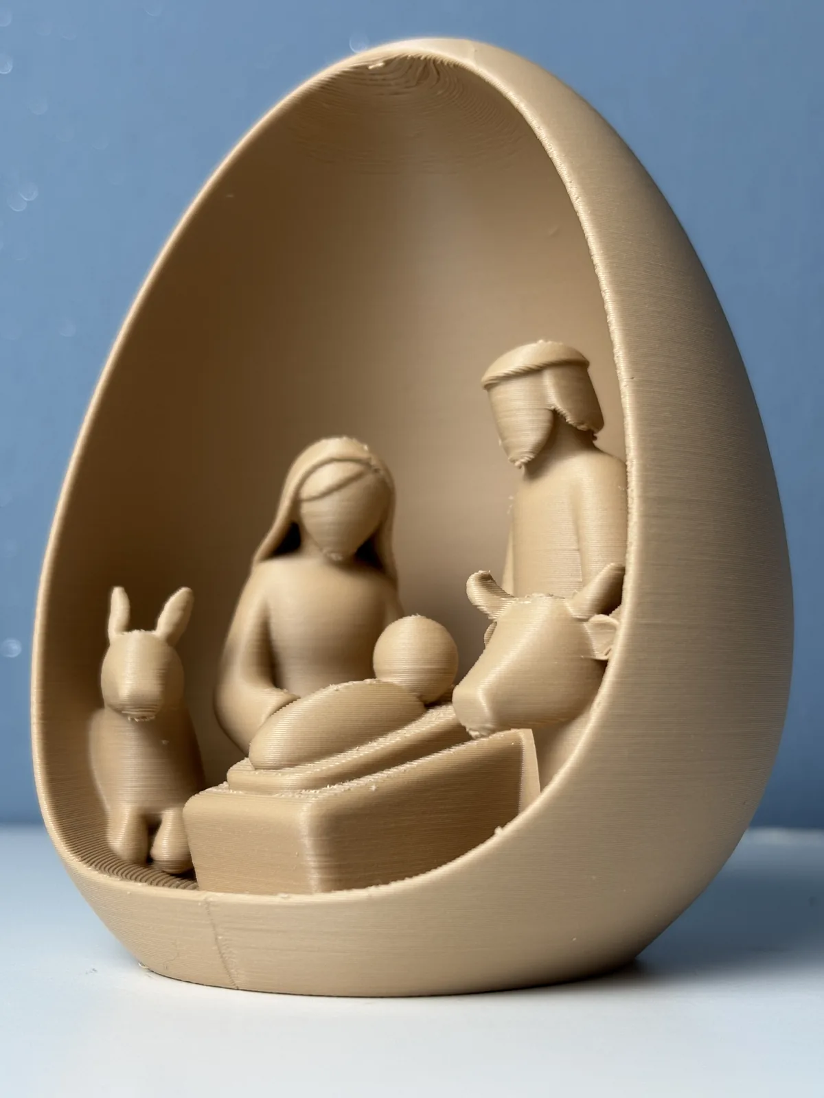 Nacimiento en cascarón con buey y burro impreso en 3D, foto 3