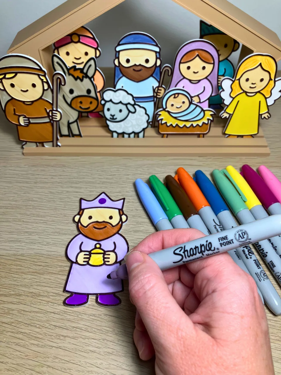 Pesebre para colorear con establo
