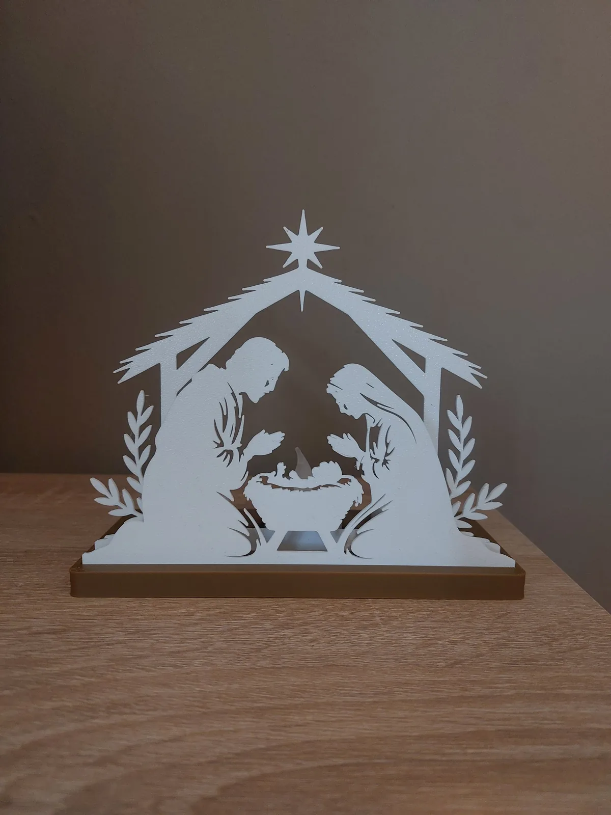 Pesebre silueta para vela LED impreso en 3D, foto 3
