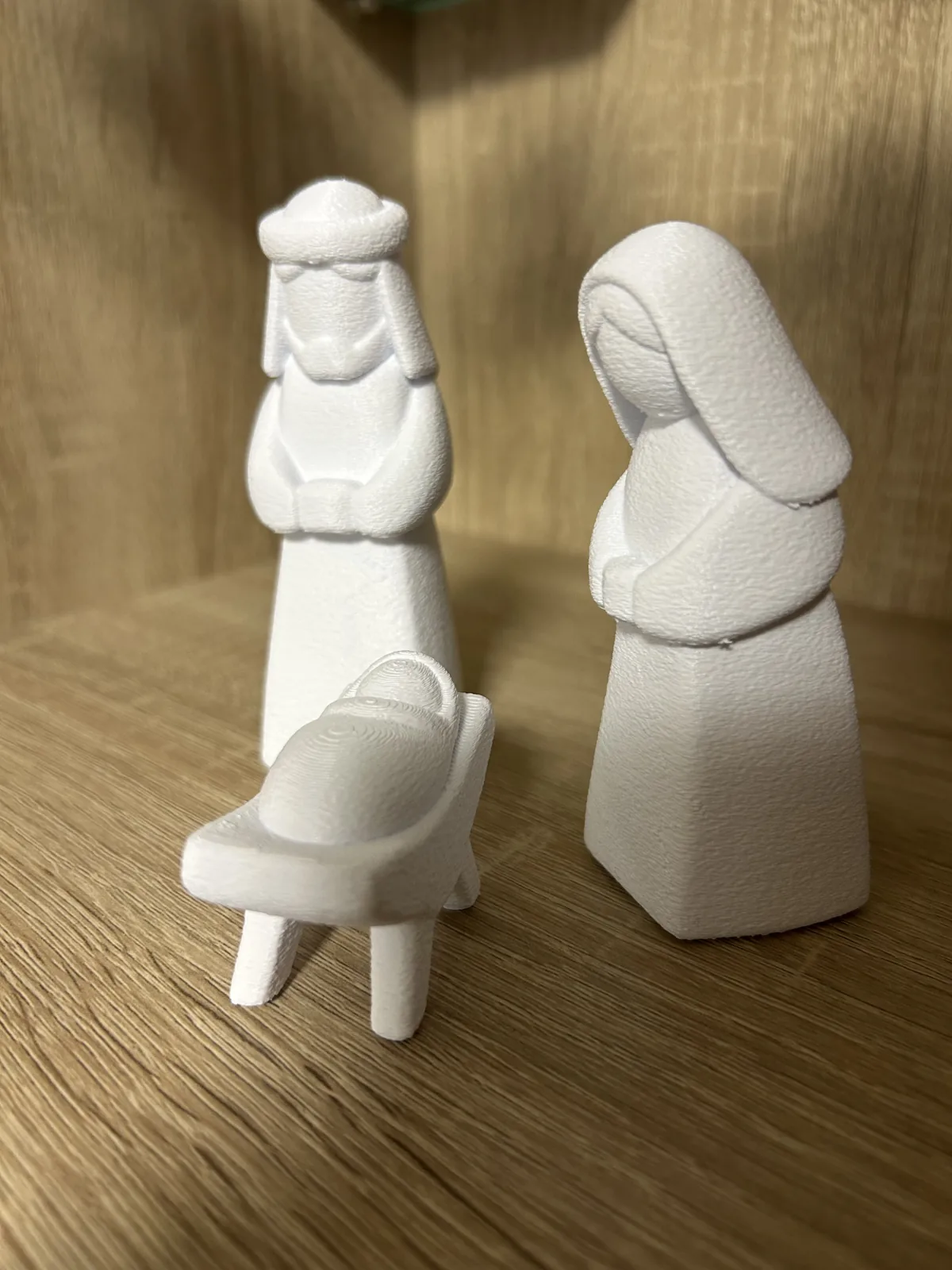 Sagrada Familia Japandi con cuna impreso en 3D, foto 3