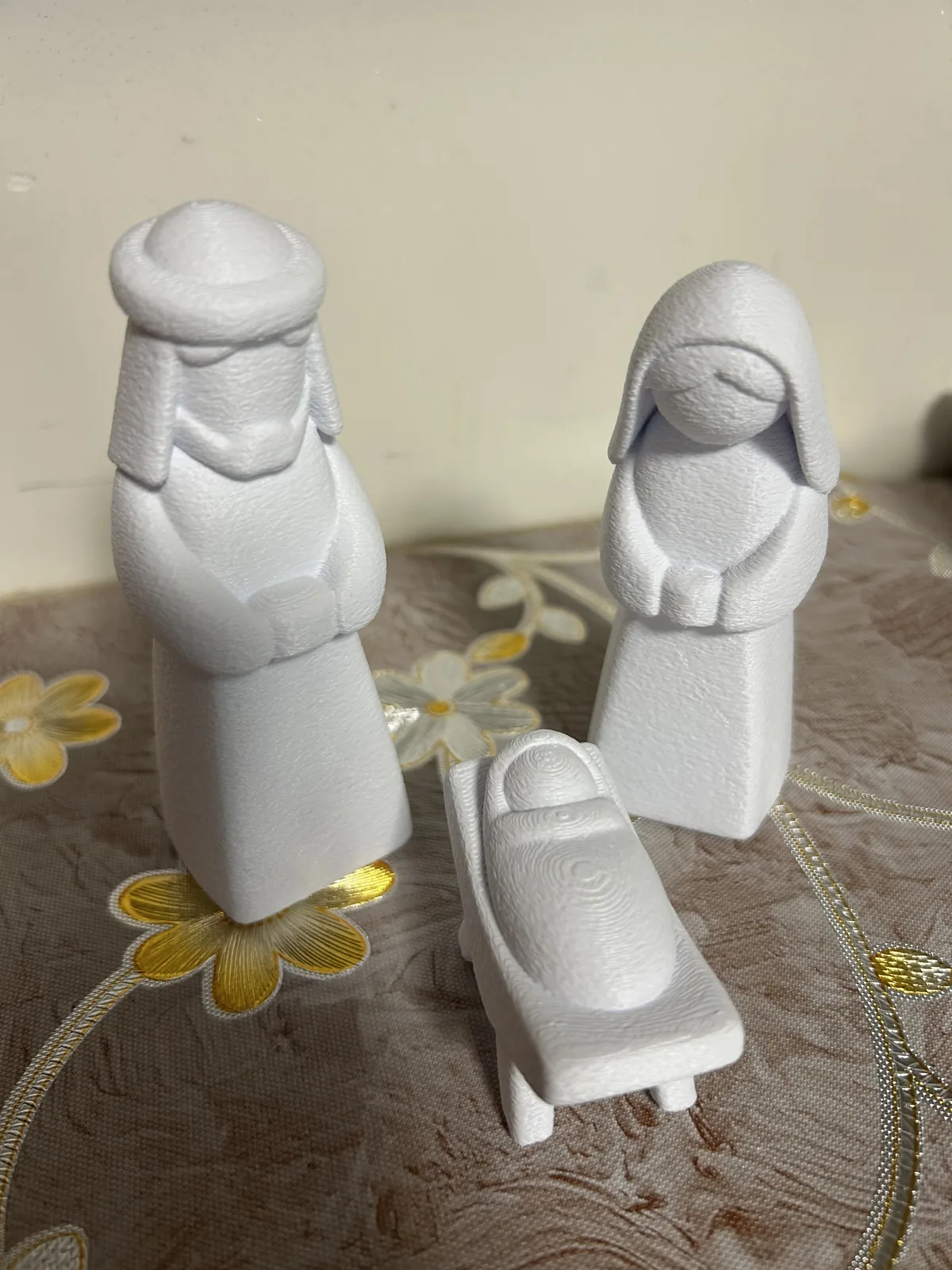Sagrada Familia Japandi con cuna impreso en 3D, foto 4