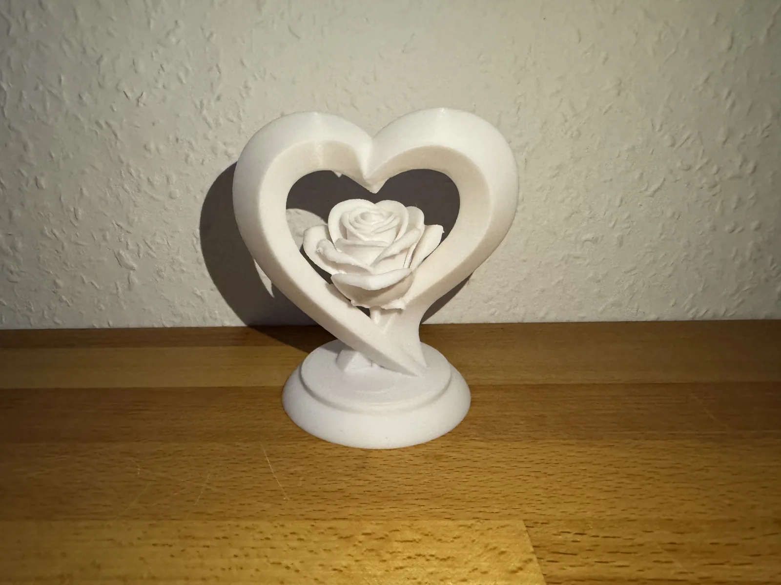 Coração com Rosa no Pedestal impresso em 3D, foto 3
