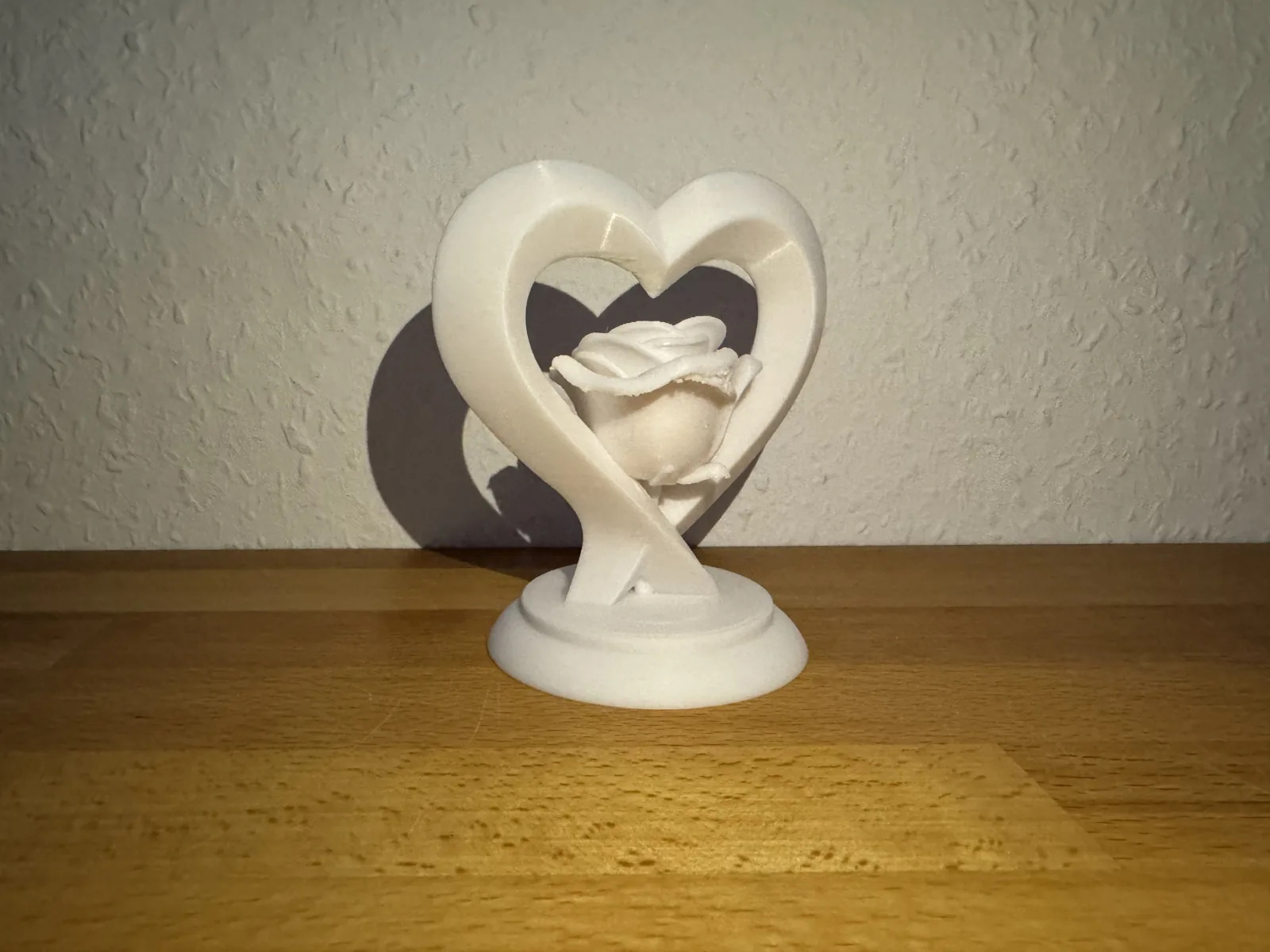 Coração com Rosa no Pedestal impresso em 3D, foto 4