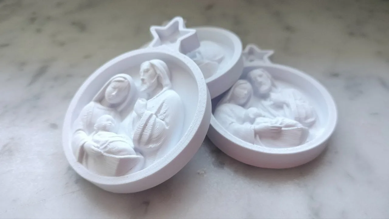 3D printed Holy Family Medallion, photo 4