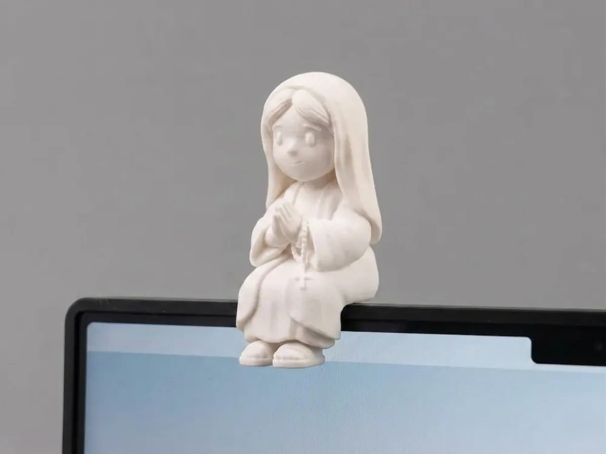 3D printed Mini Sitting Virgin Mary, photo 3