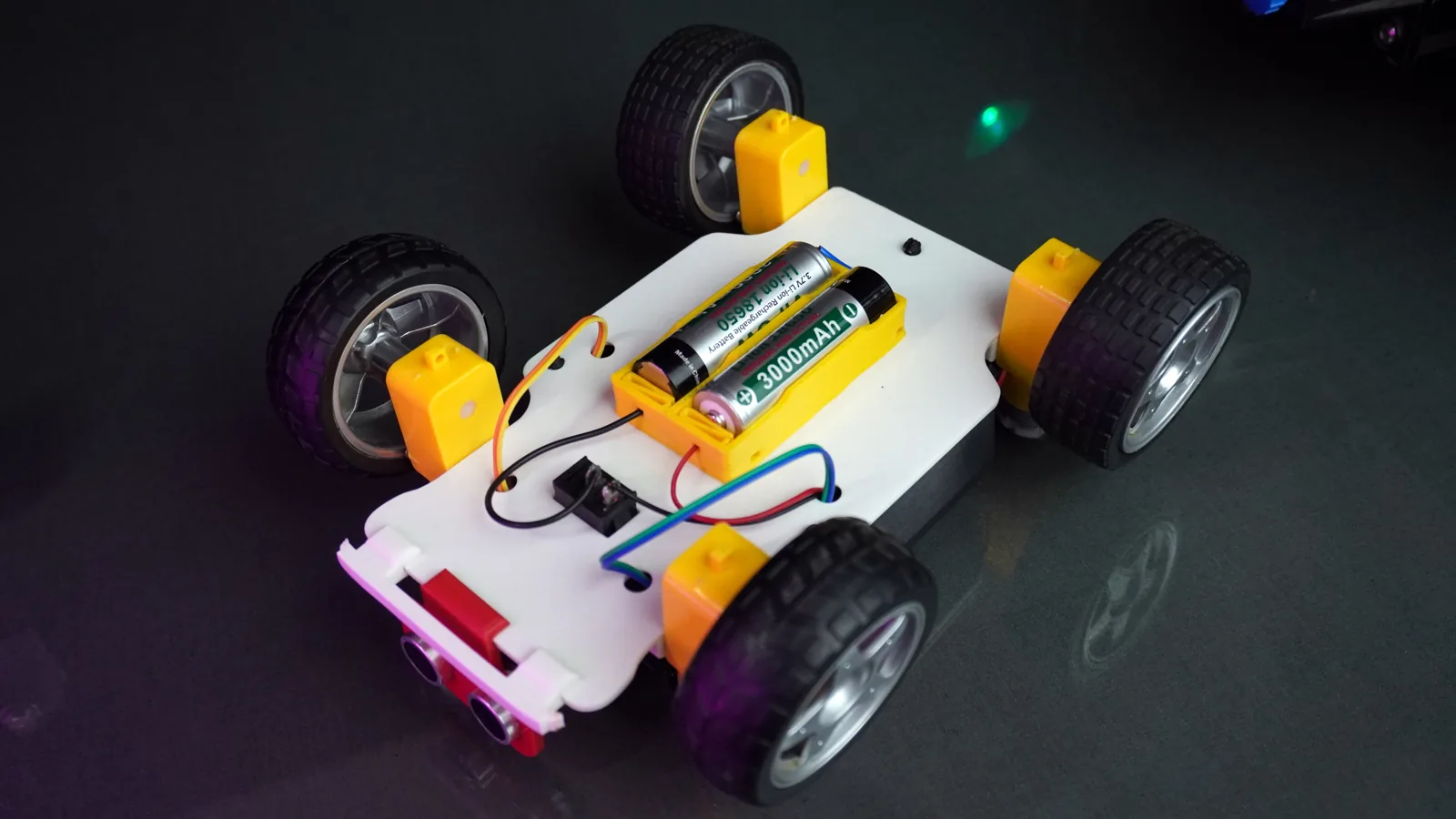 Carro robot con Arduino Uno, Bluetooth y sensor ultrasónico impreso en 3D, foto 4