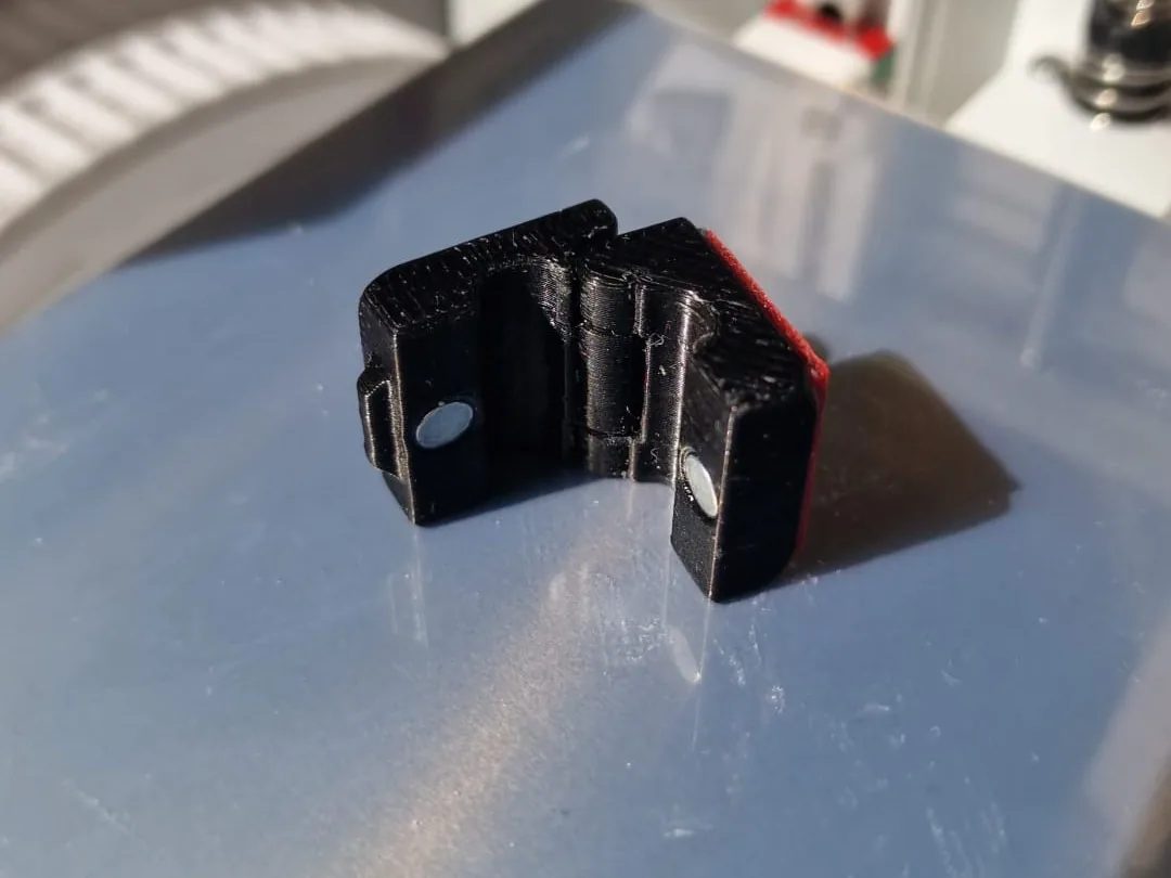 Clip magnético para cables