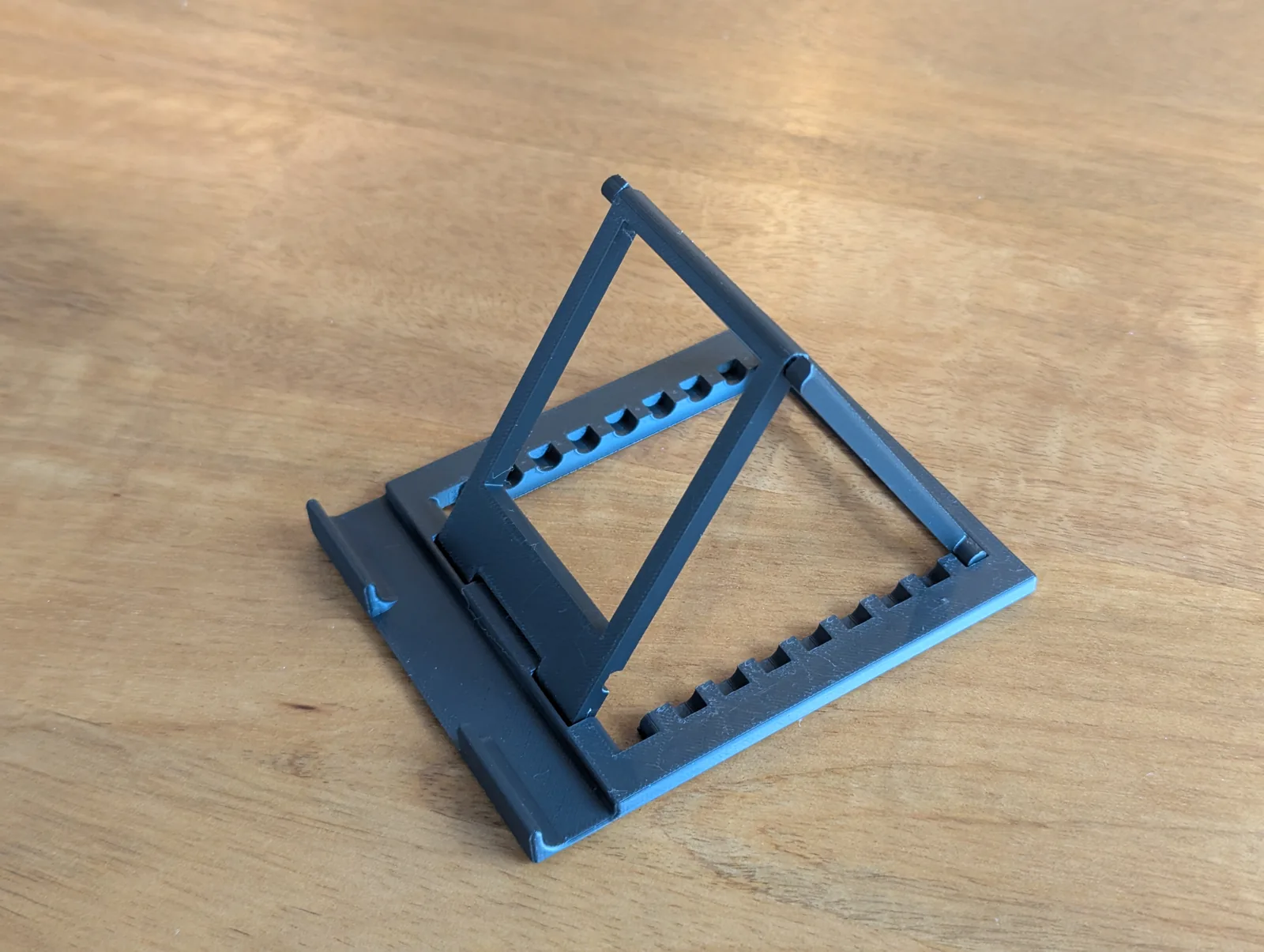 Soporte plegable para tablet, celular y Kindle impreso en 3D, foto 3